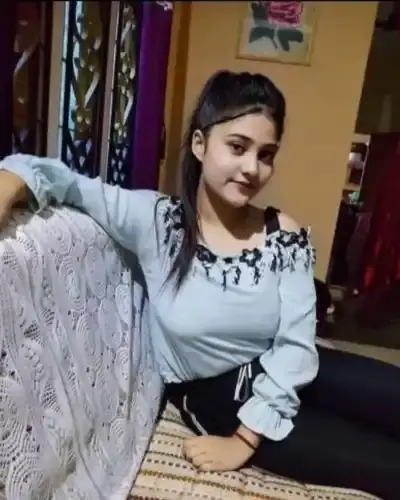 Call Girls Service in Souillac